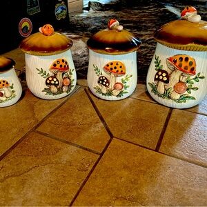 Merry Mushroom Sears Roebok & Co 5 Canister Kitchen Set 10 Piece 1978